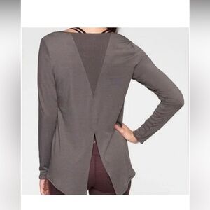 Athleta Women's split back Essence Long Sleeve Top Size: XS